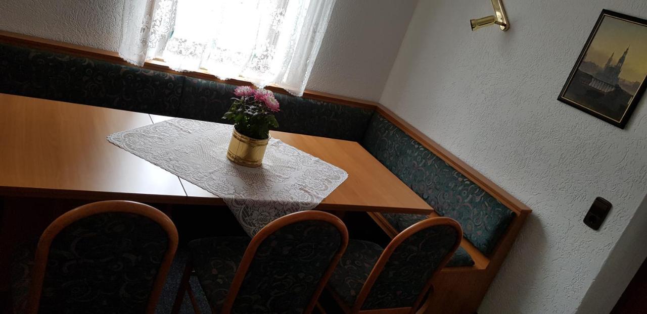 Hotel Alte Post Zu Stetzsch Dresde Exterior foto